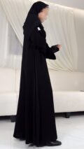 عباية كريب ملكي أسود بالشبك الفاخر