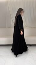عباية كريب أسود مع قيطان
