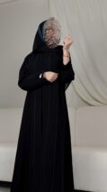 عباية كريب أسود مع قيطان