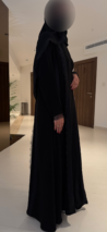 عباية كريب ملكي ودانتيل